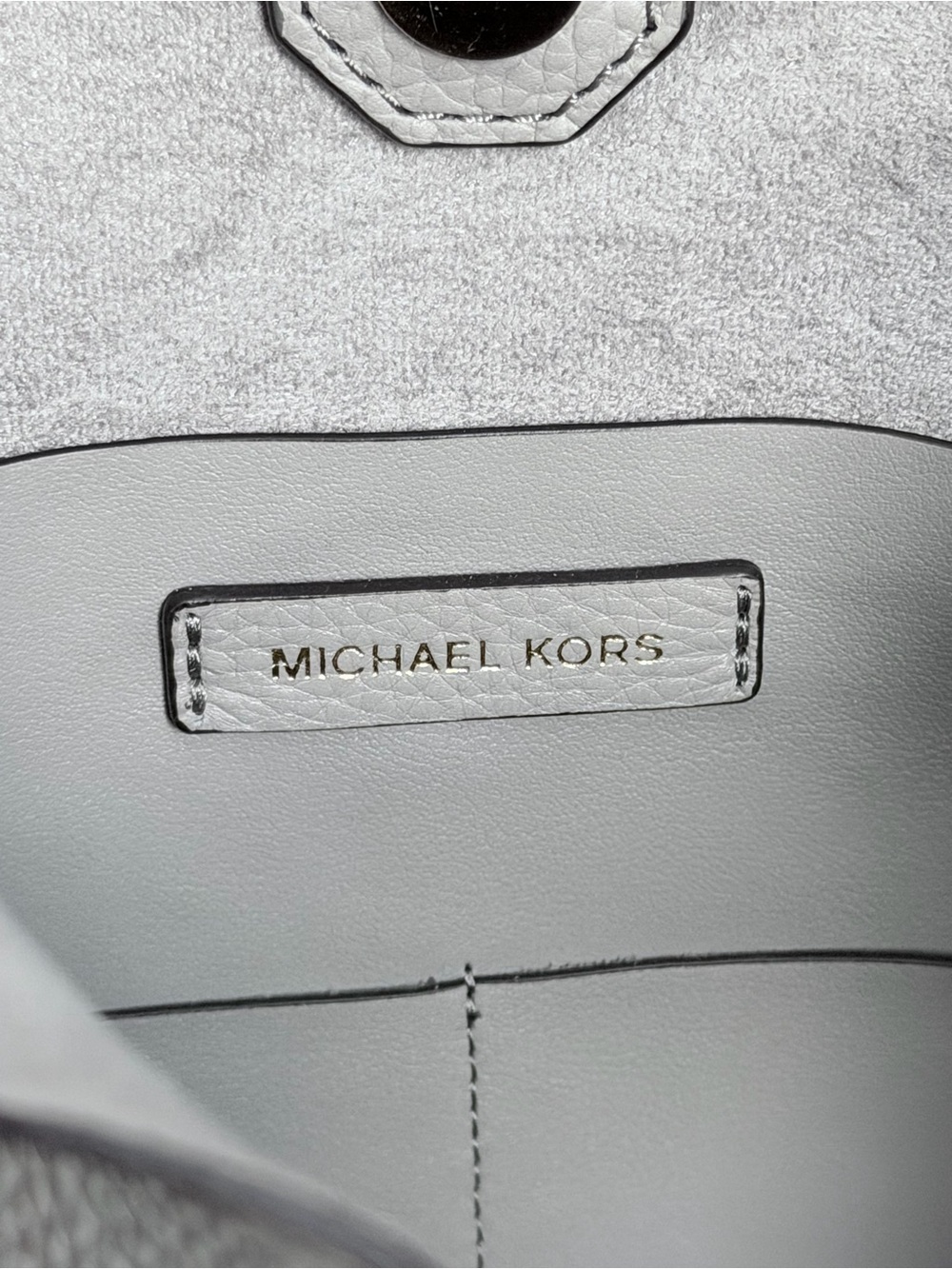 Michael Kors Junie Large Hobo bag in Pearl Grey pebbled leather - Picture 5 of 6